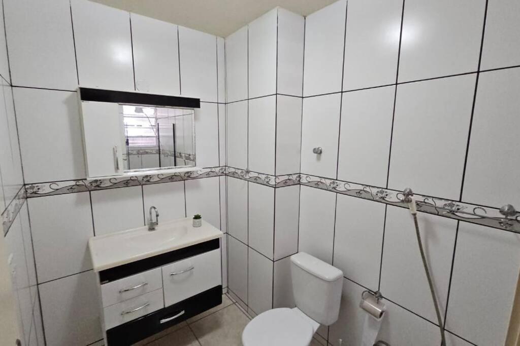 Apartamento No Centro De Нова-Фрибурго Екстериор снимка