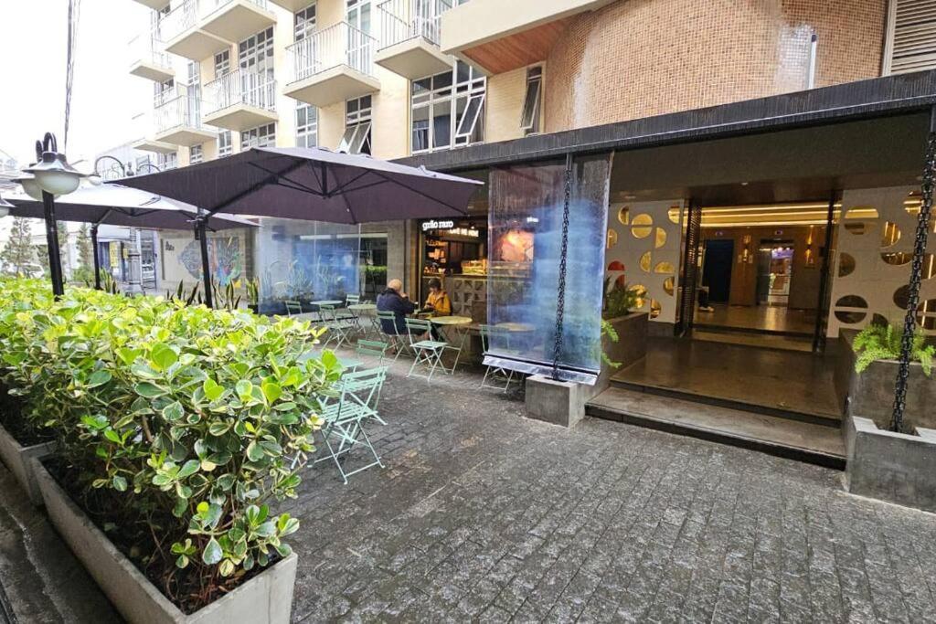 Apartamento No Centro De Нова-Фрибурго Екстериор снимка
